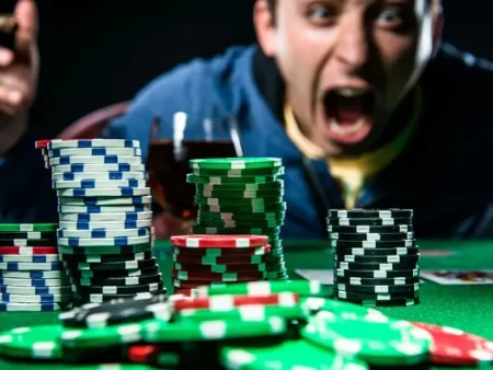 Trực Tiếp Poker: Làm Thế Nào Để Tối Đa Hóa Thắng Lợi Tại Nhà Cái Uy Tín Việt Nam?