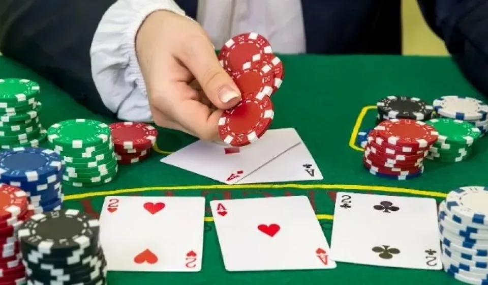 Cách chọn bàn chơi Poker